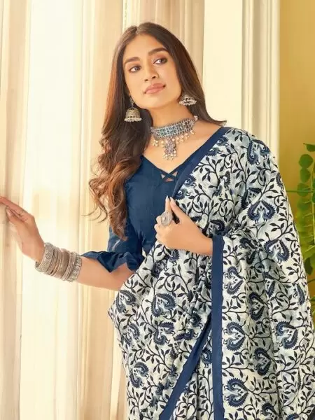 Saree Peeko